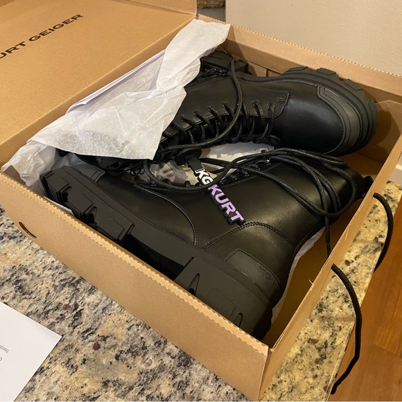 Kurt Geiger Trekker Boot NWT - Picture 2 of 5
